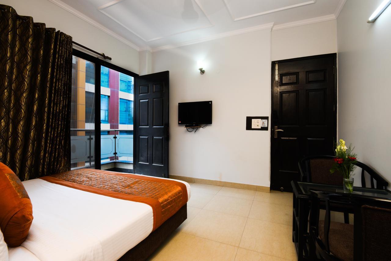 Hotel Sunrise Delhi  Buitenkant foto